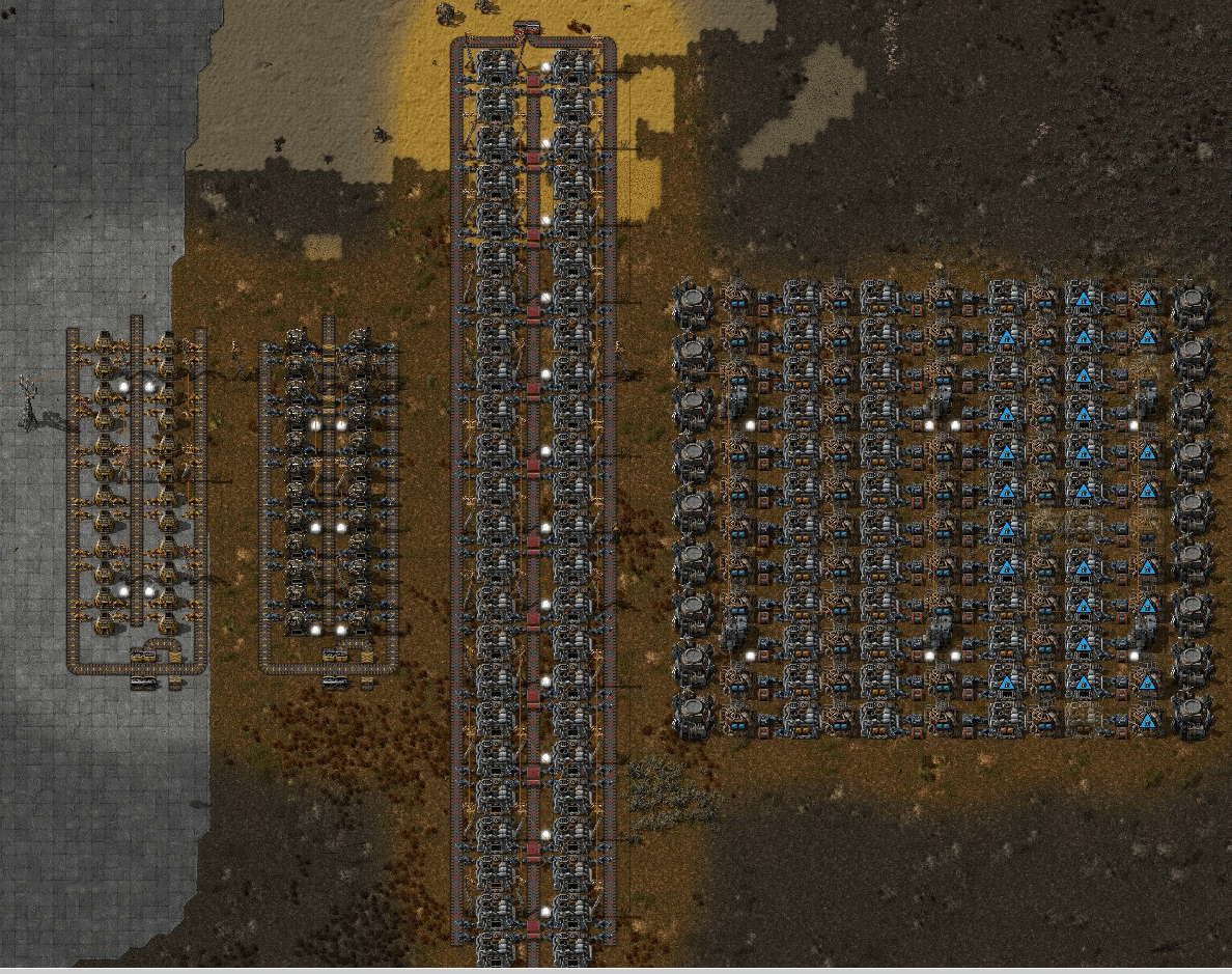 Early,mid and lategame smelting setups for Factorio